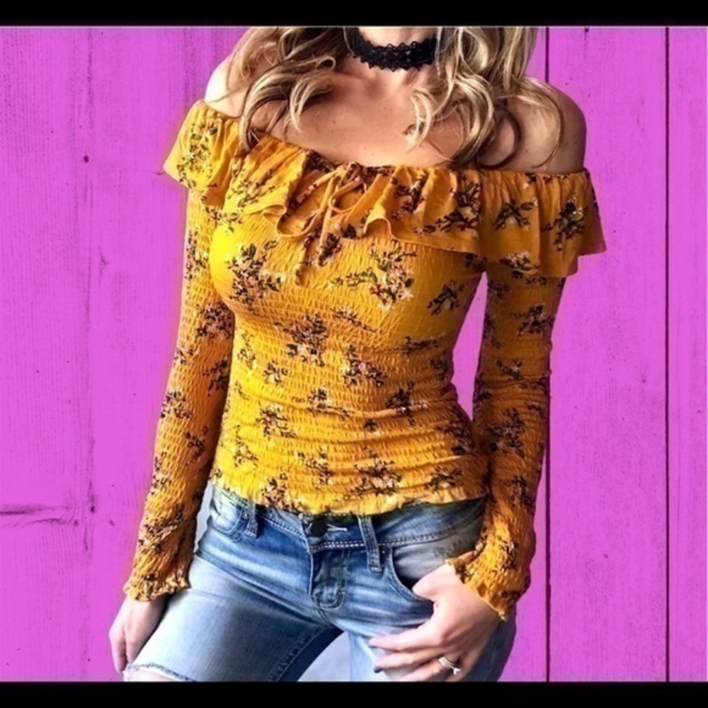 Women's Floral Print Off Shoulder Ruffle Detail Smocked Long Sleeve Crop Top